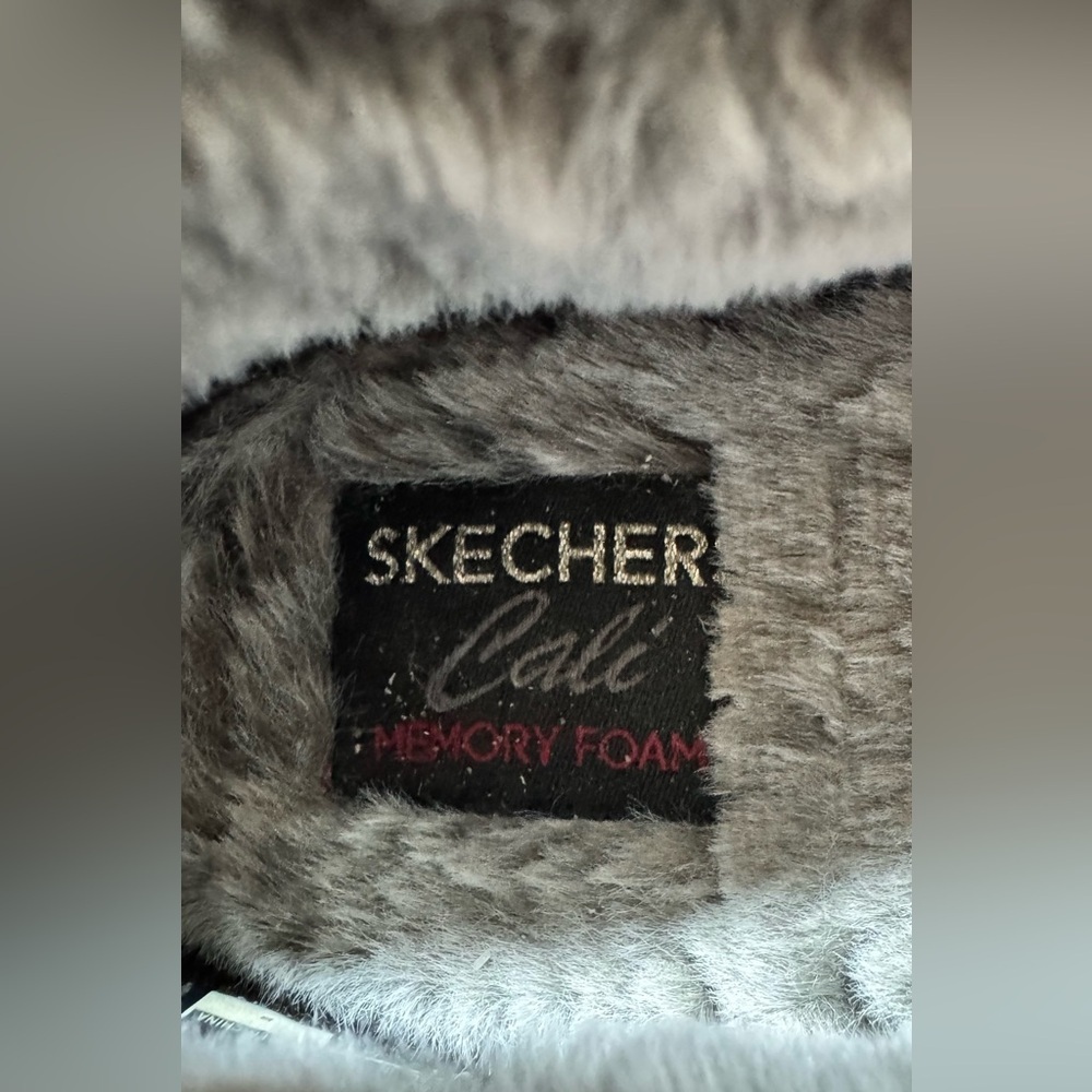 Skechers Black and Gray Women's Slippers - Picture 5 of 6